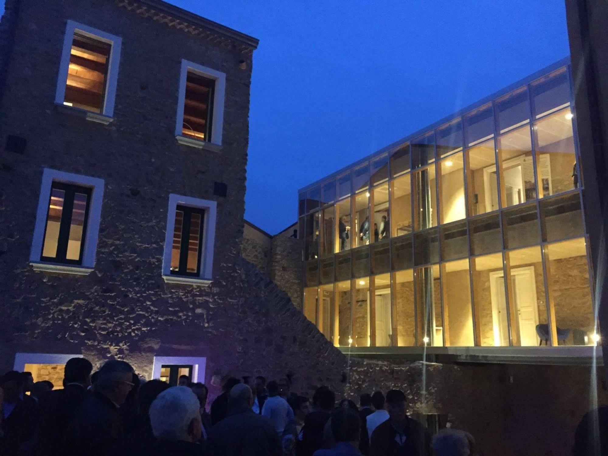 Residenza Palazzo Di Lorenzo 4* Ceraso